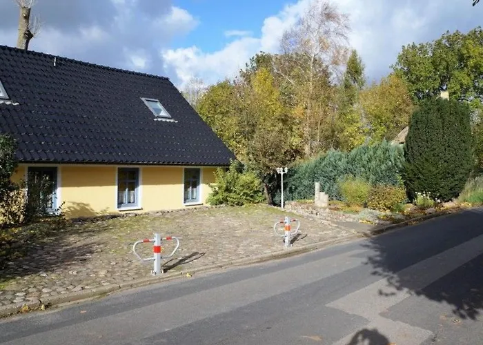 別荘 In Mit Terrasse By Interhome