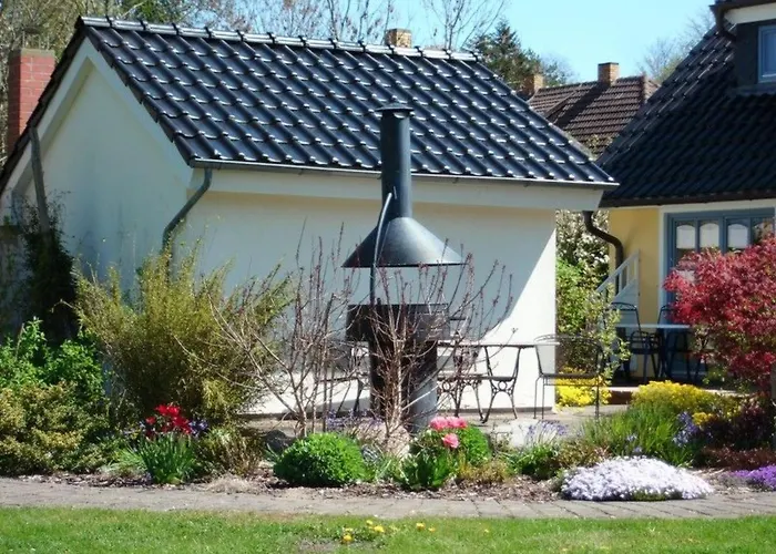 In Mit Terrasse By Interhome *