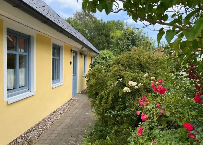 別荘 In Mit Terrasse By Interhome